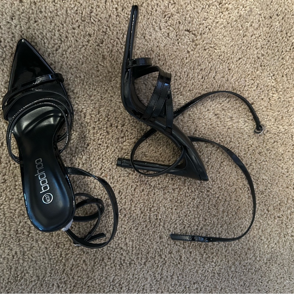 Boohoo Glossy Black Strappy Sandals